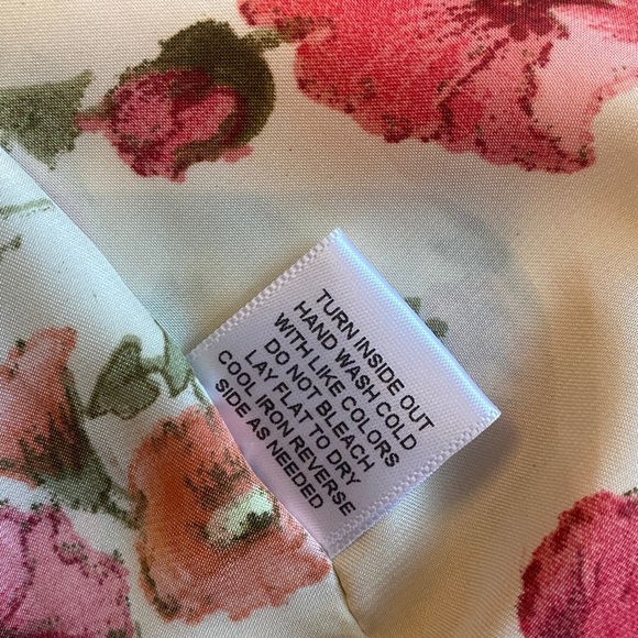 Ivory Love S/M Long Floral Kimono Cardigan- silky feel Floral Kimono with Fringe - Picture 5 of 13